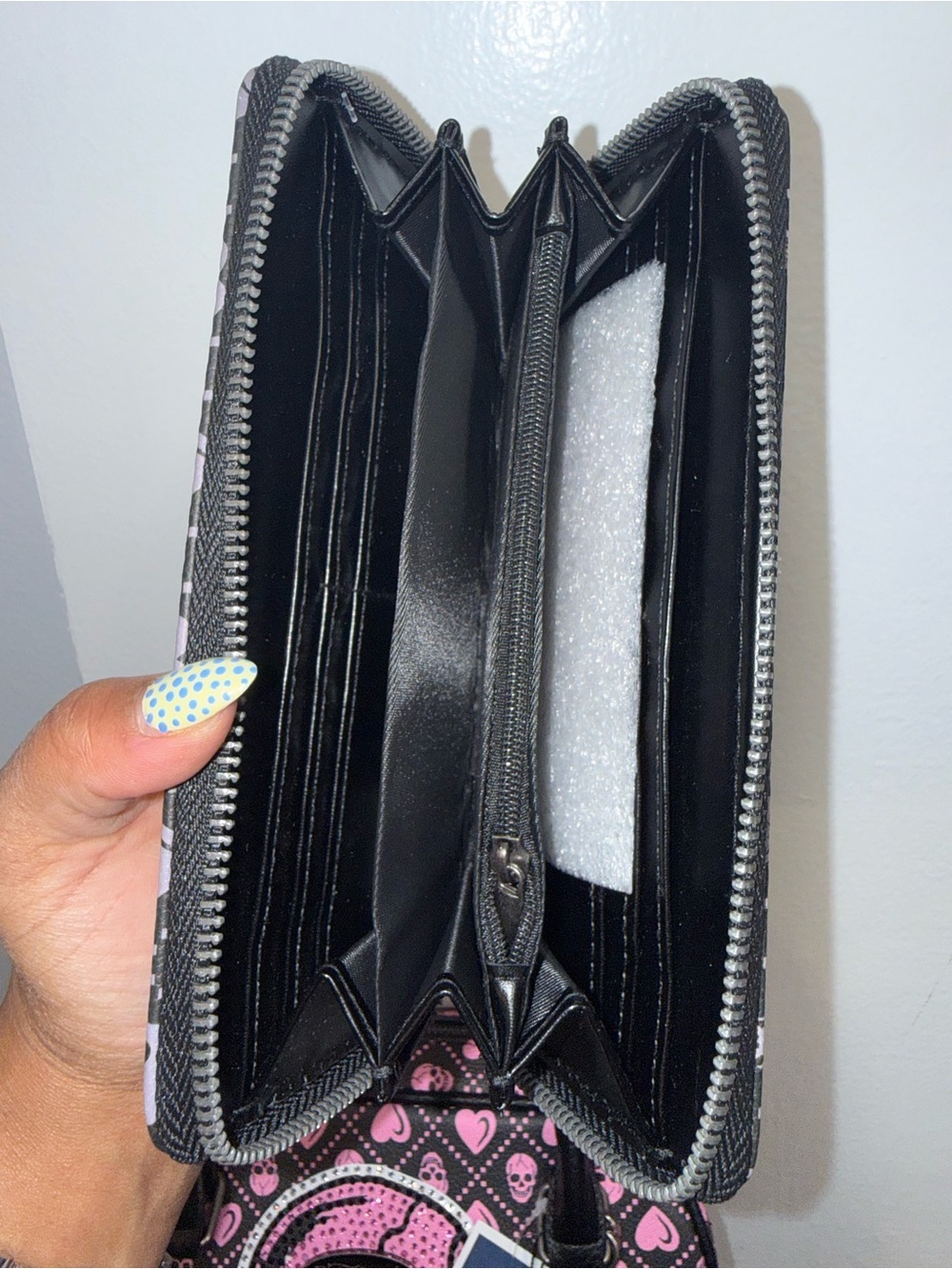 Ed Hardy Black & Pink Skull Satchel with Chain & Studded with matching wallet - Picture 10 of 14